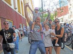 Foto de la galería: Junto a una gran convocatoria se vivió la 24° Bicicleteada Solidaria del Roque González