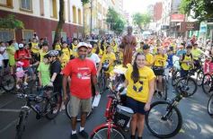 Foto de la galería: Junto a una gran convocatoria se vivió la 24° Bicicleteada Solidaria del Roque González