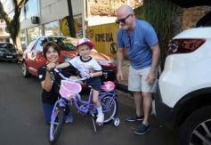 Foto de la galería: Junto a una gran convocatoria se vivió la 24° Bicicleteada Solidaria del Roque González