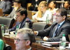 Foto de la galería: Apertura de sesiones: Passalacqua llamó al consenso en el contexto económico y social nacional