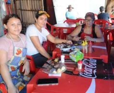 Foto de la galería: Las primeras de mayo en este salpicado de festejos y otras recorridas