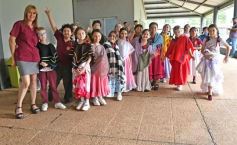 Foto de la galería: Con la tradicional Misa y consagración a la Virgen, la Madre celebró su día