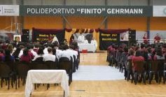 Foto de la galería: Con la tradicional Misa y consagración a la Virgen, la Madre celebró su día