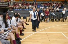 Foto de la galería: Con la tradicional Misa y consagración a la Virgen, la Madre celebró su día