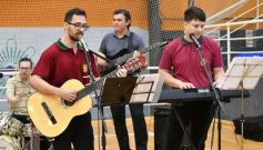 Foto de la galería: Con la tradicional Misa y consagración a la Virgen, la Madre celebró su día