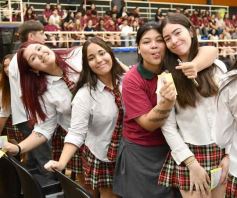 Foto de la galería: Con la tradicional Misa y consagración a la Virgen, la Madre celebró su día