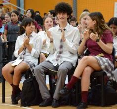 Foto de la galería: Con la tradicional Misa y consagración a la Virgen, la Madre celebró su día