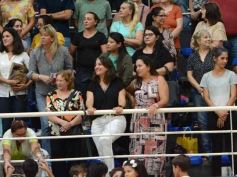 Foto de la galería: Con la tradicional Misa y consagración a la Virgen, la Madre celebró su día