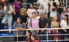 Foto de la galería: Con la tradicional Misa y consagración a la Virgen, la Madre celebró su día