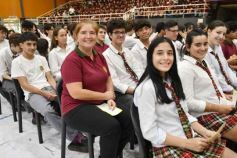 Foto de la galería: Con la tradicional Misa y consagración a la Virgen, la Madre celebró su día