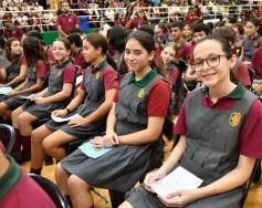 Foto de la galería: Con la tradicional Misa y consagración a la Virgen, la Madre celebró su día