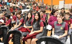 Foto de la galería: Con la tradicional Misa y consagración a la Virgen, la Madre celebró su día