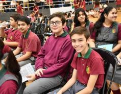 Foto de la galería: Con la tradicional Misa y consagración a la Virgen, la Madre celebró su día