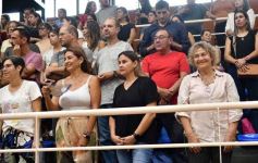 Foto de la galería: Con la tradicional Misa y consagración a la Virgen, la Madre celebró su día