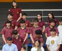 Foto de la galería: Con la tradicional Misa y consagración a la Virgen, la Madre celebró su día