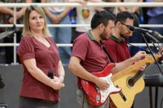 Foto de la galería: Con la tradicional Misa y consagración a la Virgen, la Madre celebró su día