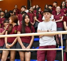 Foto de la galería: Con la tradicional Misa y consagración a la Virgen, la Madre celebró su día