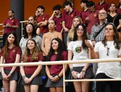 Foto de la galería: Con la tradicional Misa y consagración a la Virgen, la Madre celebró su día