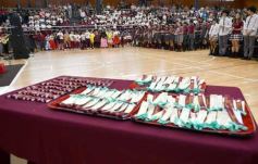 Foto de la galería: Con la tradicional Misa y consagración a la Virgen, la Madre celebró su día