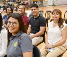 Foto de la galería: Con la tradicional Misa y consagración a la Virgen, la Madre celebró su día