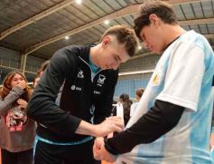 Foto de la galería: Selección Argentina de Vóley en Posadas: el semillero local disfrutó de cerca la práctica albiceleste