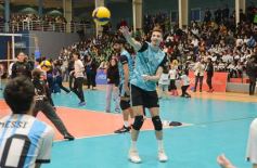 Foto de la galería: Selección Argentina de Vóley en Posadas: el semillero local disfrutó de cerca la práctica albiceleste