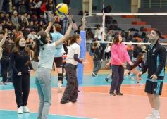 Foto de la galería: Selección Argentina de Vóley en Posadas: el semillero local disfrutó de cerca la práctica albiceleste