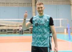 Foto de la galería: Selección Argentina de Vóley en Posadas: el semillero local disfrutó de cerca la práctica albiceleste