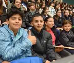 Foto de la galería: Selección Argentina de Vóley en Posadas: el semillero local disfrutó de cerca la práctica albiceleste