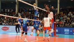 Foto de la galería: Ante un público colmado: el Vóley Argentino animó una fiesta deportiva de primer nivel en la ciudad