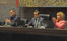 Foto de la galería: Junto a la convocatoria del 30M, la Legislatura cumplió una nueva sesión semanal