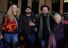 Foto de la galería: Junto a la convocatoria del 30M, la Legislatura cumplió una nueva sesión semanal