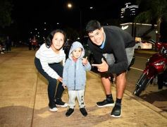 Foto de la galería: Noche de viernes a pleno en la Costanera: salidas y disfrute pusieron cierre al mes