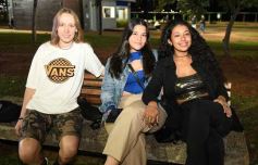 Foto de la galería: Noche de viernes a pleno en la Costanera: salidas y disfrute pusieron cierre al mes