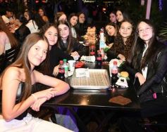 Foto de la galería: Noche de viernes a pleno en la Costanera: salidas y disfrute pusieron cierre al mes