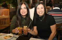 Foto de la galería: Noche de viernes a pleno en la Costanera: salidas y disfrute pusieron cierre al mes