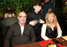 Foto de la galería: Noche de viernes a pleno en la Costanera: salidas y disfrute pusieron cierre al mes