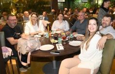 Foto de la galería: Noche de viernes a pleno en la Costanera: salidas y disfrute pusieron cierre al mes