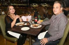 Sixto Fotografías. Sociedad. Varios - Noche de viernes a pleno en la Costanera: salidas y disfrute pusieron cierre al mes