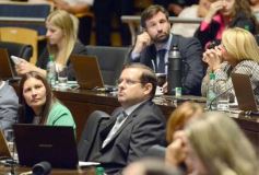 Foto de la galería: La Legislatura aprobó las leyes de Empleo Joven y de Deporte Adaptado para personas trasplantadas