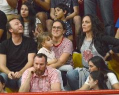 Foto de la galería: Federal de Básquet: festejo en el Templo posadeño con Tokio a cuartos