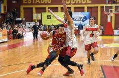 Foto de la galería: Federal de Básquet: festejo en el Templo posadeño con Tokio a cuartos