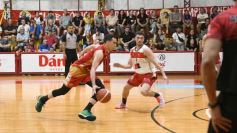 Foto de la galería: Federal de Básquet: festejo en el Templo posadeño con Tokio a cuartos