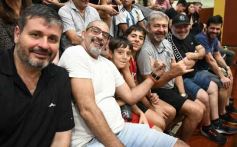 Foto de la galería: Federal de Básquet: festejo en el Templo posadeño con Tokio a cuartos