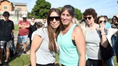 Foto de la galería: Unidos por Juan Cruz y Luca, familiares y amigos compartieron un emotivo homenaje en la Costanera