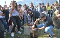 Foto de la galería: Unidos por Juan Cruz y Luca, familiares y amigos compartieron un emotivo homenaje en la Costanera