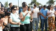 Foto de la galería: Unidos por Juan Cruz y Luca, familiares y amigos compartieron un emotivo homenaje en la Costanera
