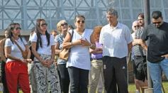 Foto de la galería: Unidos por Juan Cruz y Luca, familiares y amigos compartieron un emotivo homenaje en la Costanera