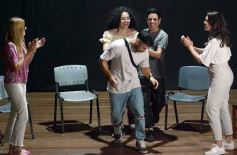 Foto de la galería: De la pantalla del Doce al Cidade, Antisiesta llega al teatro en agosto