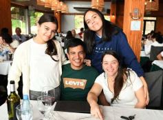 Foto de la galería: Día del Padre en Posadas: para muchos con mesa familiar afuera en el agasajo a los papás